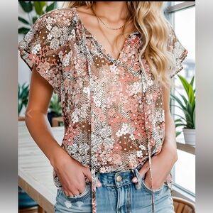Short Sleeve Floral Print Blouse! NWT!